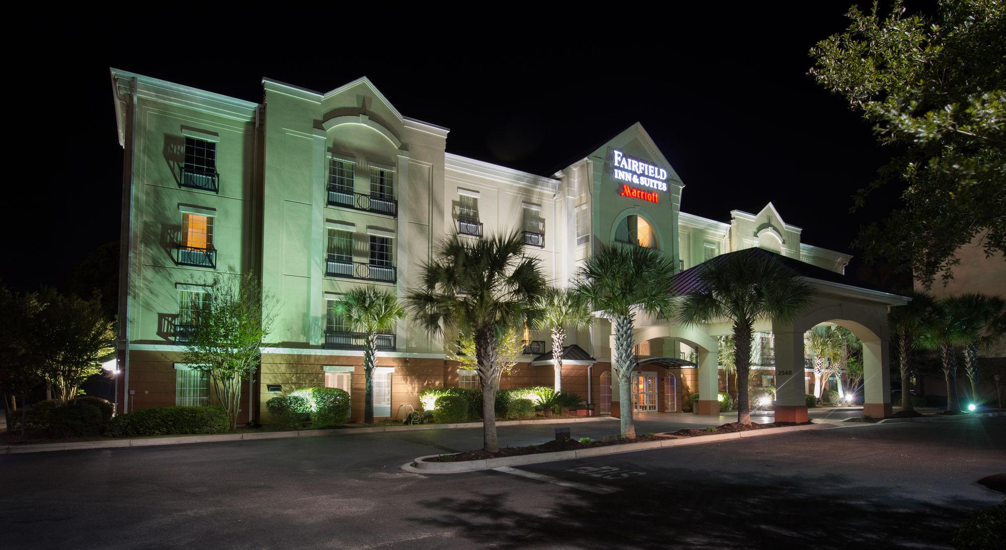 Fairfield Inn & Suites By Marriott Charleston North/Ashley Phosphate Exterior foto